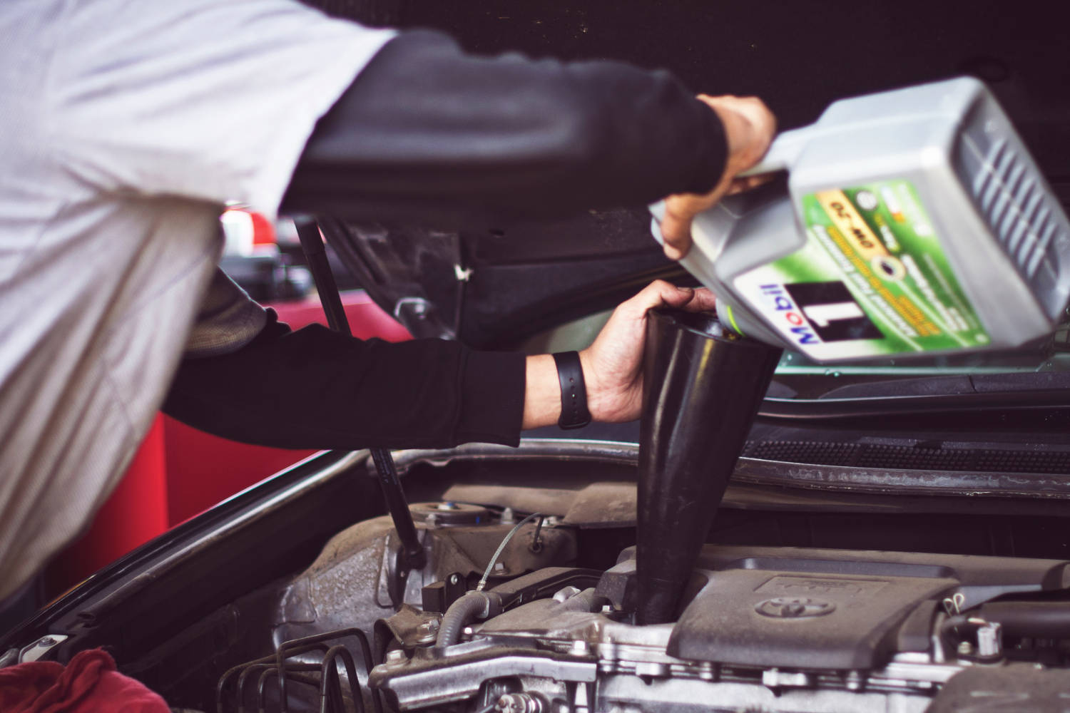 Qué debes revisar periódicamente de tu coche